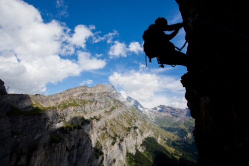 Klettersteigset: Test & Kaufratgeber 2022 [mit Tipps]