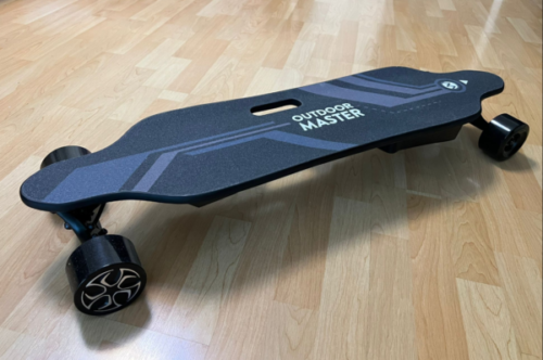 OutdoorMaster Electric Skateboard Booster Test 2022 [mit Tipps]